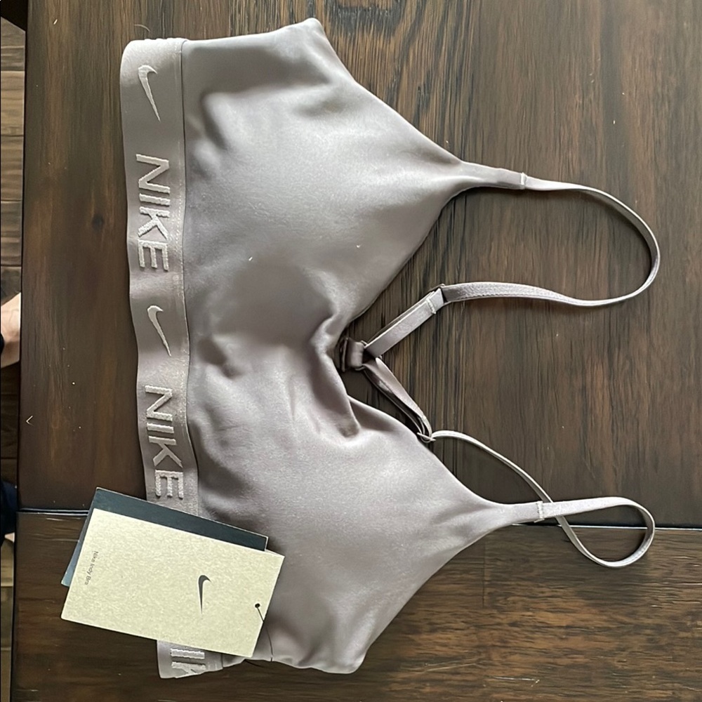 Nike Brown Sports Bra with Moisture-Wicking Fabric
